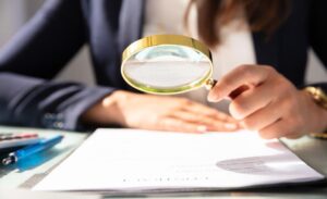 Análise do CRA-SP impede registros com diplomas falsos