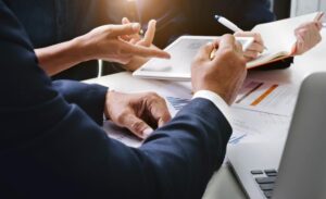 Consultoria empresarial é atividade da Administração