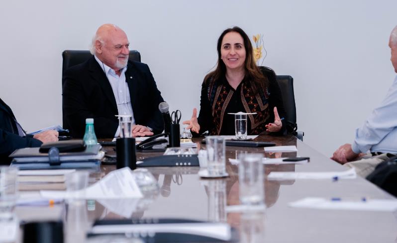 CRA-SP recebe a visita da Dep.Federal Adriana Ventura