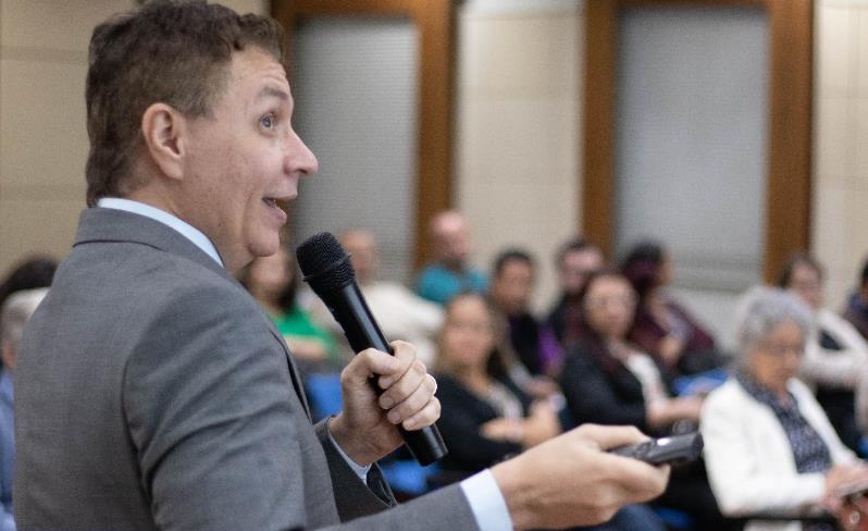Palestra de abertura da Semana do Empreendedorismo na Prática do CRA-SP enfatiza a importância da educação empreendedora no Brasil