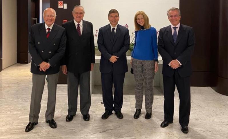 Presidente da FIESP recebe representantes do CRA-SP